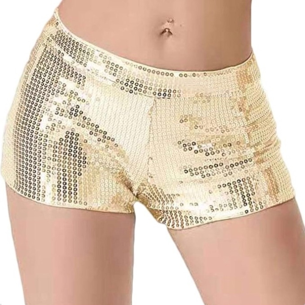 ⬇️Price Drop⬇️ ⭐️Host Pick⭐️ Just Sequin shorts size XL but fits size 10…
